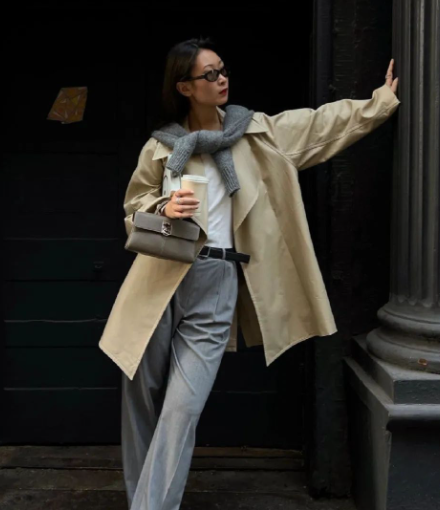 針織衫秋季減齡感穿搭怎么搭(針織衫這么穿時髦好看顯年輕)