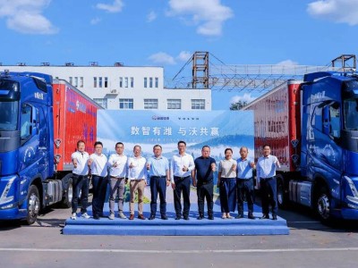 崔自元攜潤誠佳惠借沃爾沃卡車之力，邁向全球打造濰坊物流品牌新高度